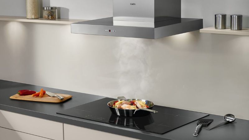 đánh giá bếp từ Bosch PXE675DC1E 